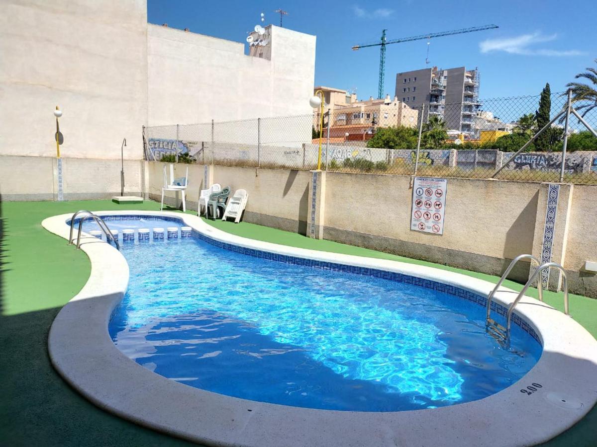 Estudio Comodo En Torrevieja Eksteriør bilde